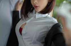 周妍希大胆图,时尚与个性的完美融合